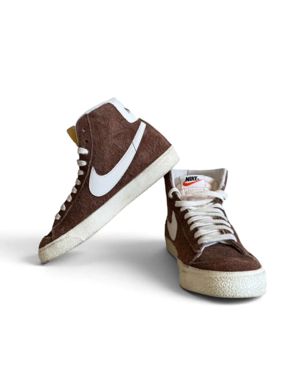 Nike Blazer Mid ‘77 Vintage Brown Suede White Sneakers Women’s Sz 7 DV7096-200